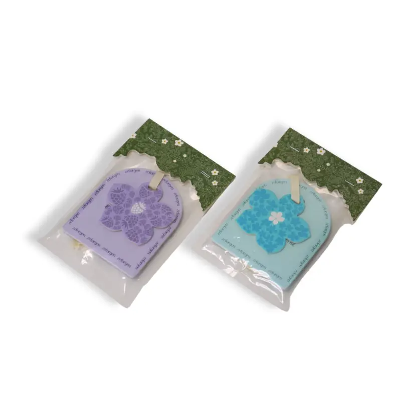 Hanging aroma card with gardenia and jasmine scents